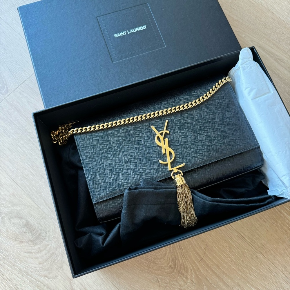 YSL Kate with Tassel Embossed Leather - Picture 5 of 9